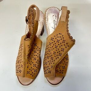 Miss Albright Peep Toe Sling Back Sandals